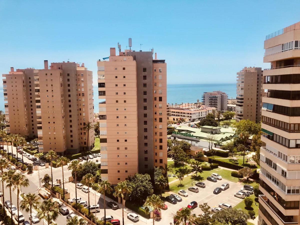 Apartamento Frente Al Mar Torres De Playamar En Torremolinos Esterno foto